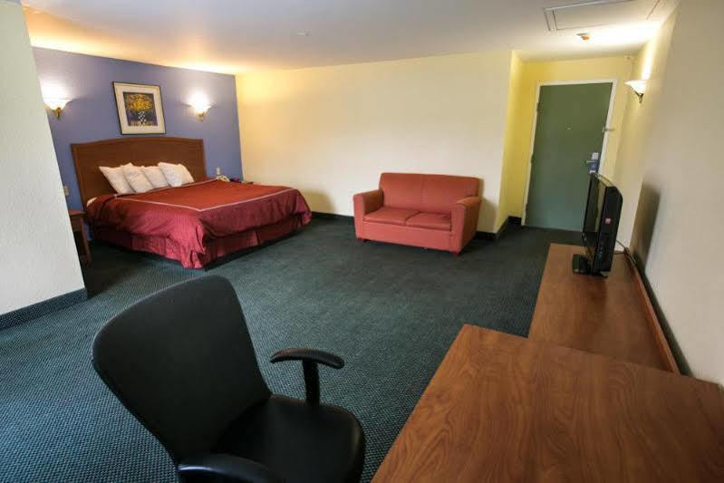 Days Inn By Wyndham Elmsford Exteriör bild